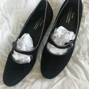 Donald J. Pliner Couture Henna Black flat